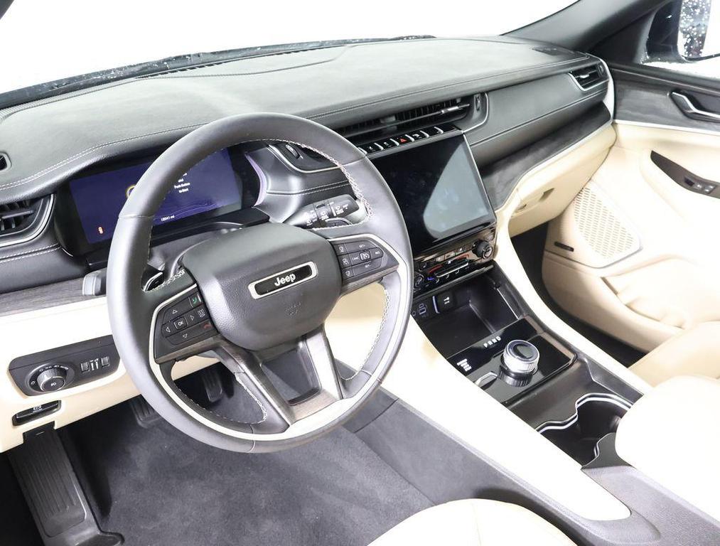 used 2024 Jeep Grand Cherokee L car, priced at $38,998