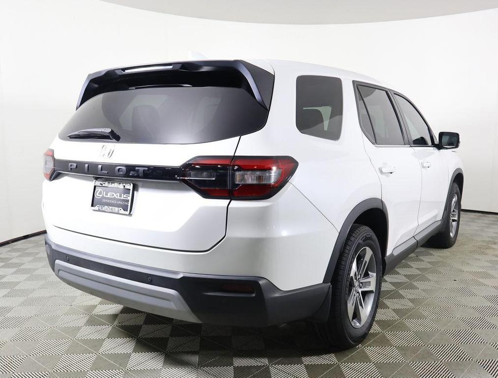 used 2024 Honda Pilot car, priced at $38,998