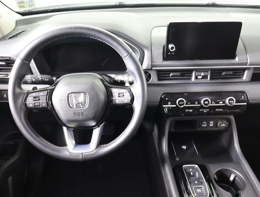 used 2024 Honda Pilot car, priced at $38,998