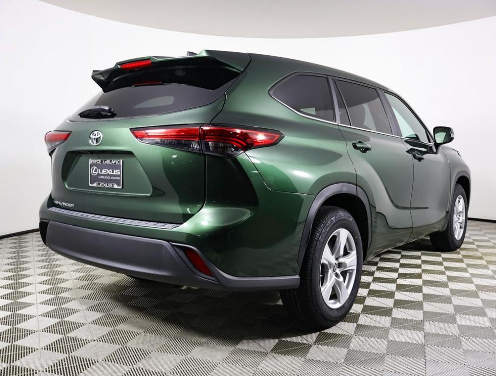 used 2023 Toyota Highlander car, priced at $31,992