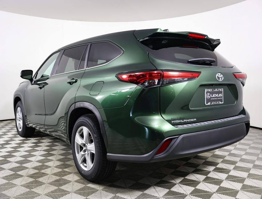 used 2023 Toyota Highlander car, priced at $31,992