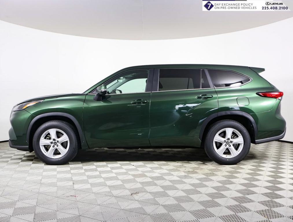 used 2023 Toyota Highlander car, priced at $30,997