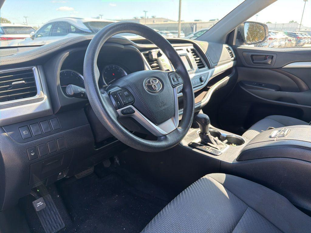 used 2019 Toyota Highlander car, priced at $18,881