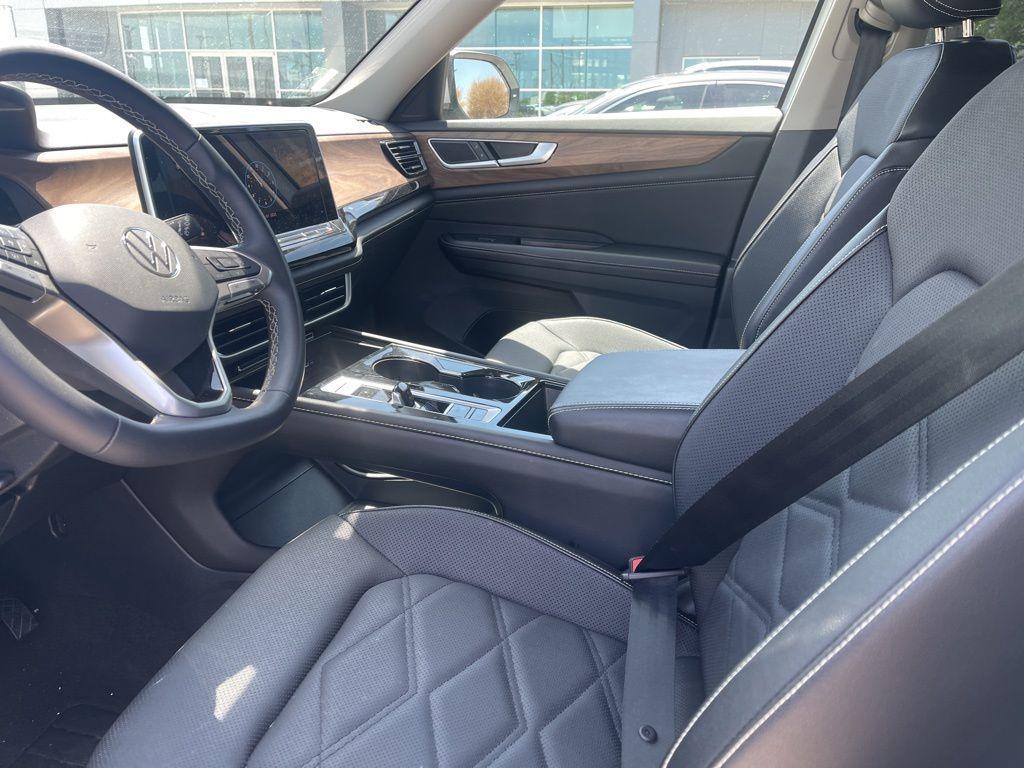 used 2024 Volkswagen Atlas car, priced at $34,994