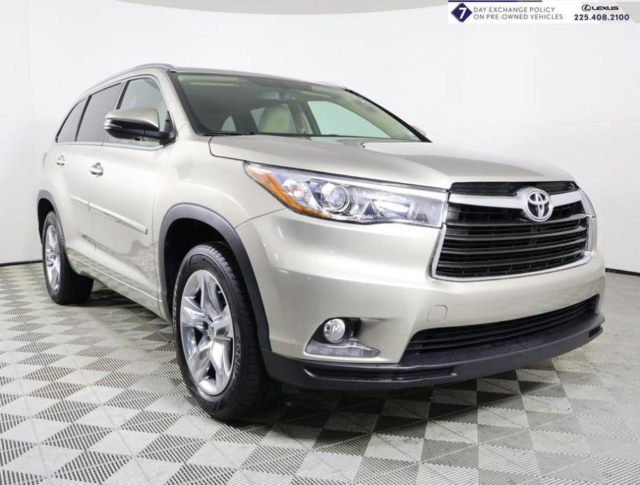 used 2014 Toyota Highlander car, priced at $23,925