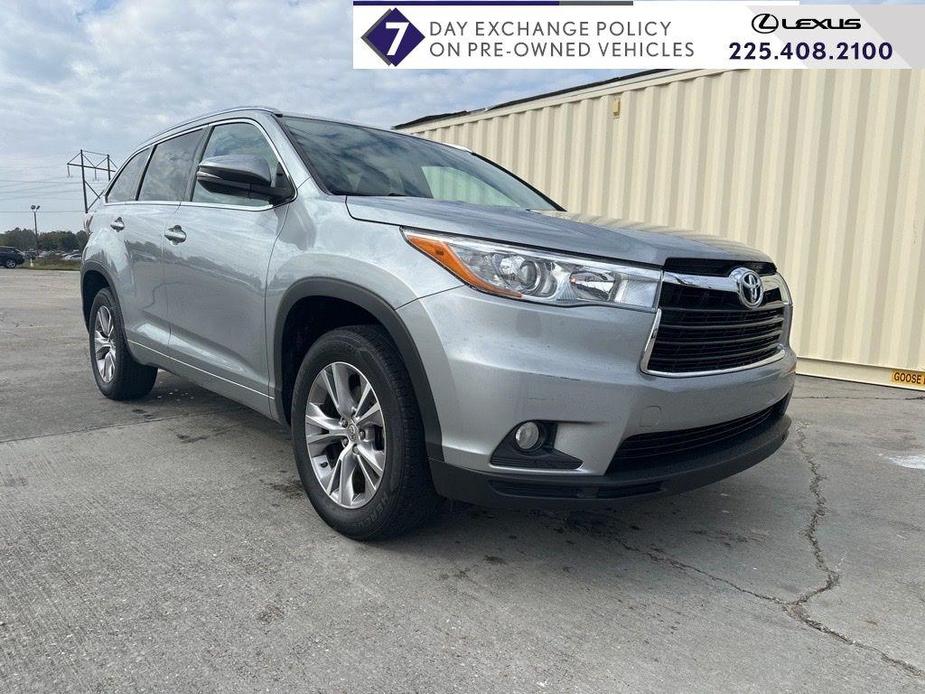 used 2015 Toyota Highlander car, priced at $18,881