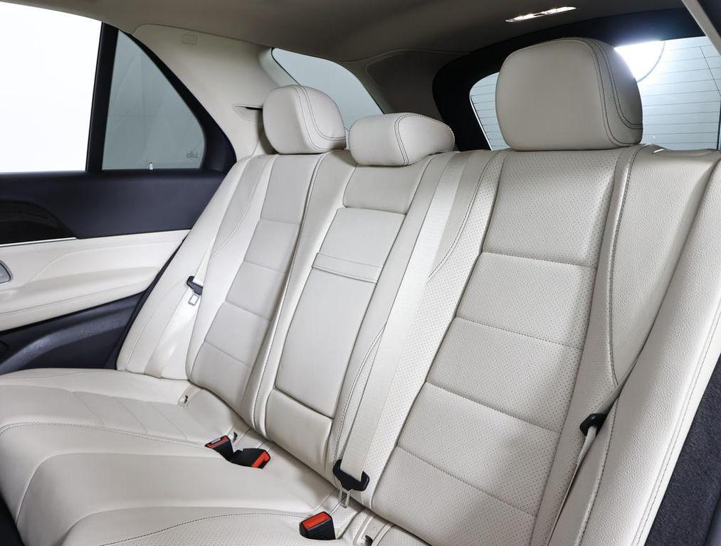 used 2020 Mercedes-Benz GLE 350 car, priced at $28,998