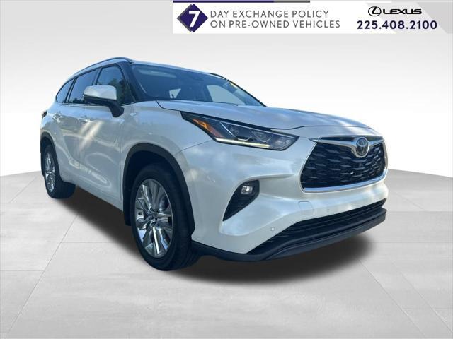 used 2021 Toyota Highlander car, priced at $30,991