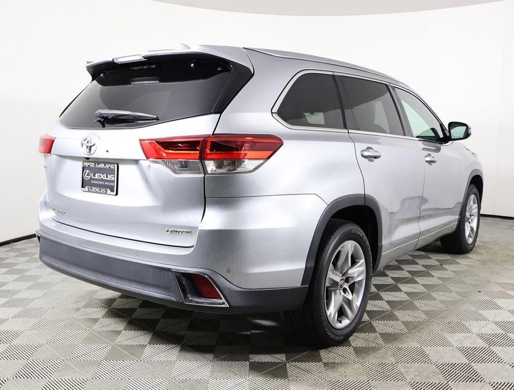 used 2017 Toyota Highlander car, priced at $24,694