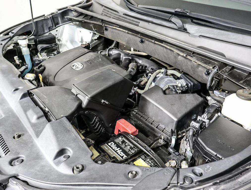 used 2017 Toyota Highlander car, priced at $24,694