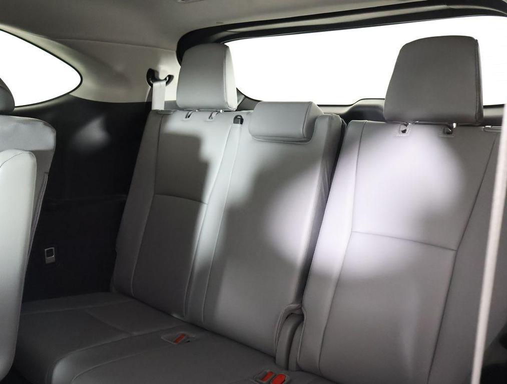 used 2024 Toyota Highlander car, priced at $39,998