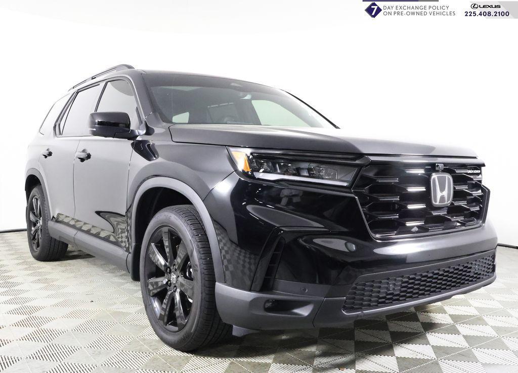 used 2025 Honda Pilot car, priced at $51,998