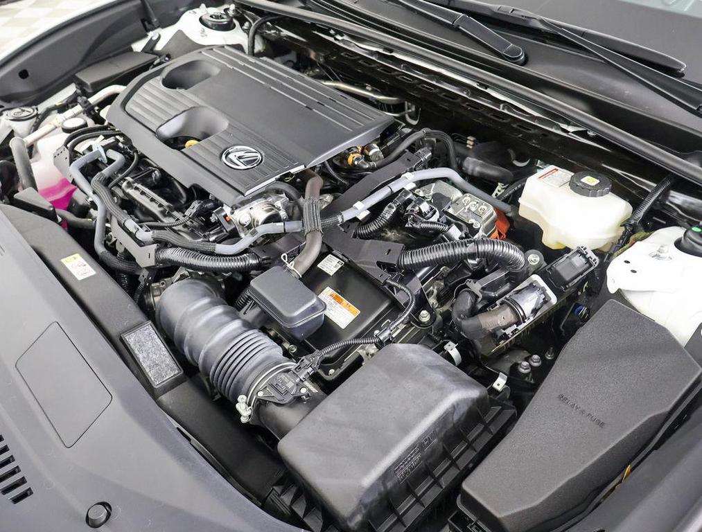 used 2024 Lexus ES 300h car, priced at $46,996