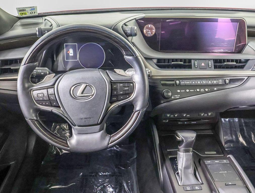used 2019 Lexus ES 300h car, priced at $28,998