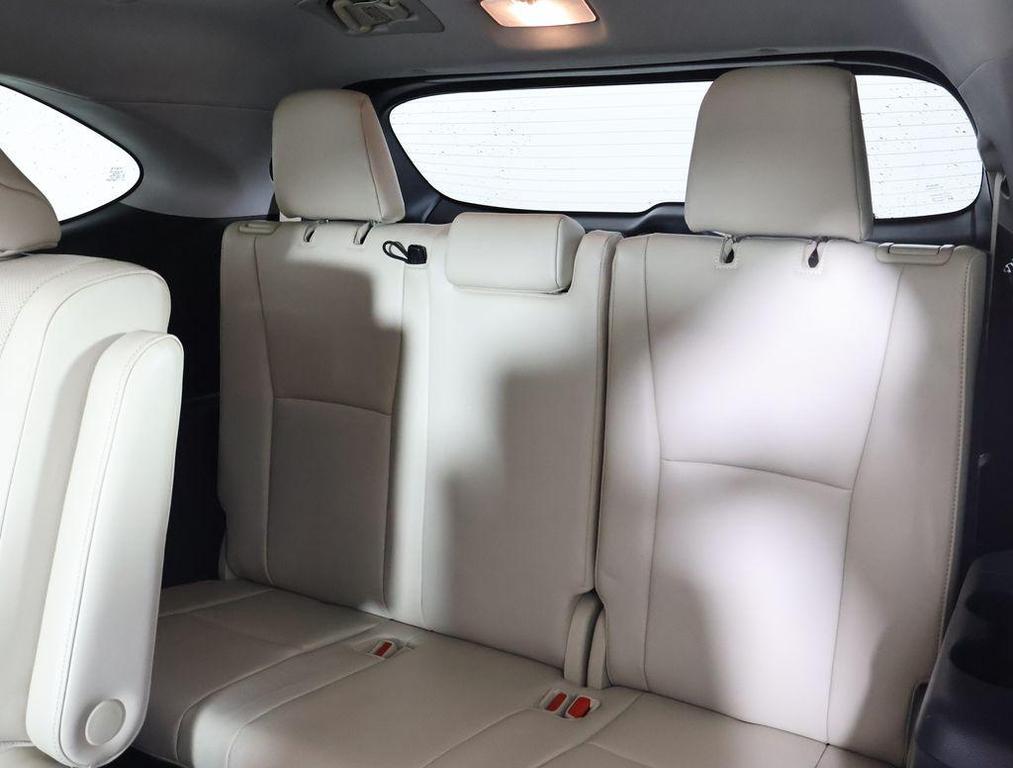 used 2021 Toyota Highlander car, priced at $33,993