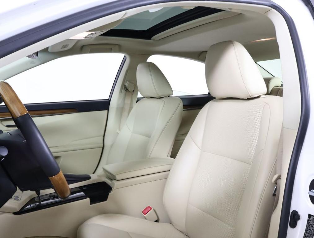 used 2014 Lexus ES 300h car, priced at $16,991