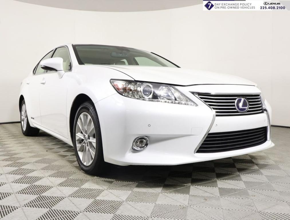 used 2014 Lexus ES 300h car, priced at $16,991