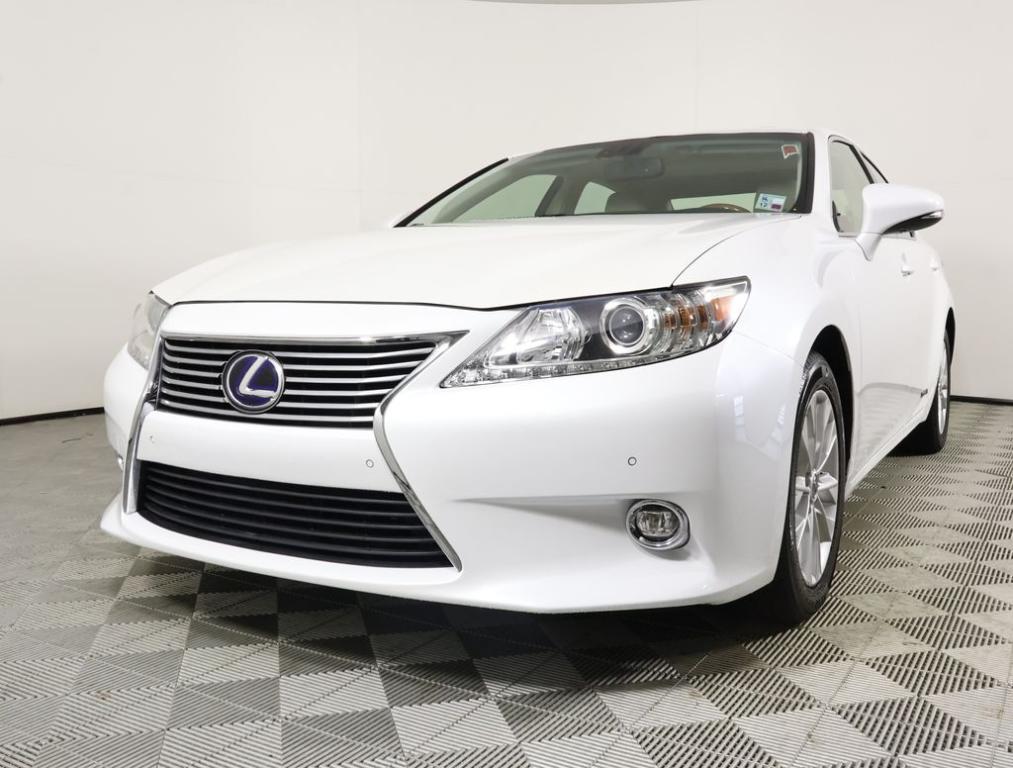 used 2014 Lexus ES 300h car, priced at $16,991