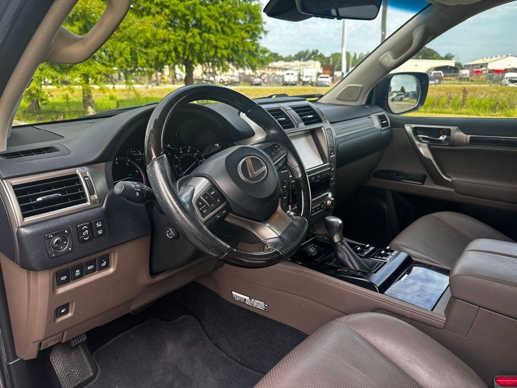 used 2020 Lexus GX 460 car, priced at $43,993