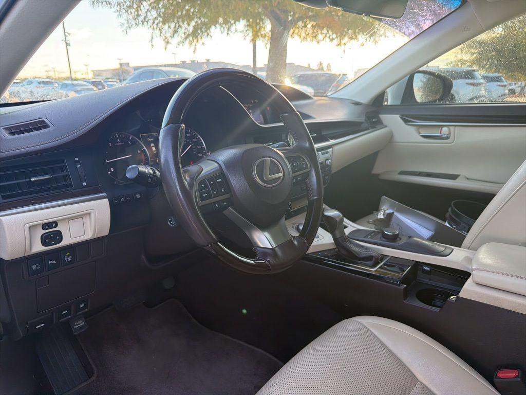 used 2016 Lexus ES 350 car, priced at $18,881
