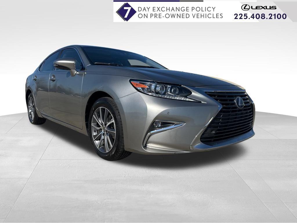 used 2018 Lexus ES 300h car, priced at $22,771