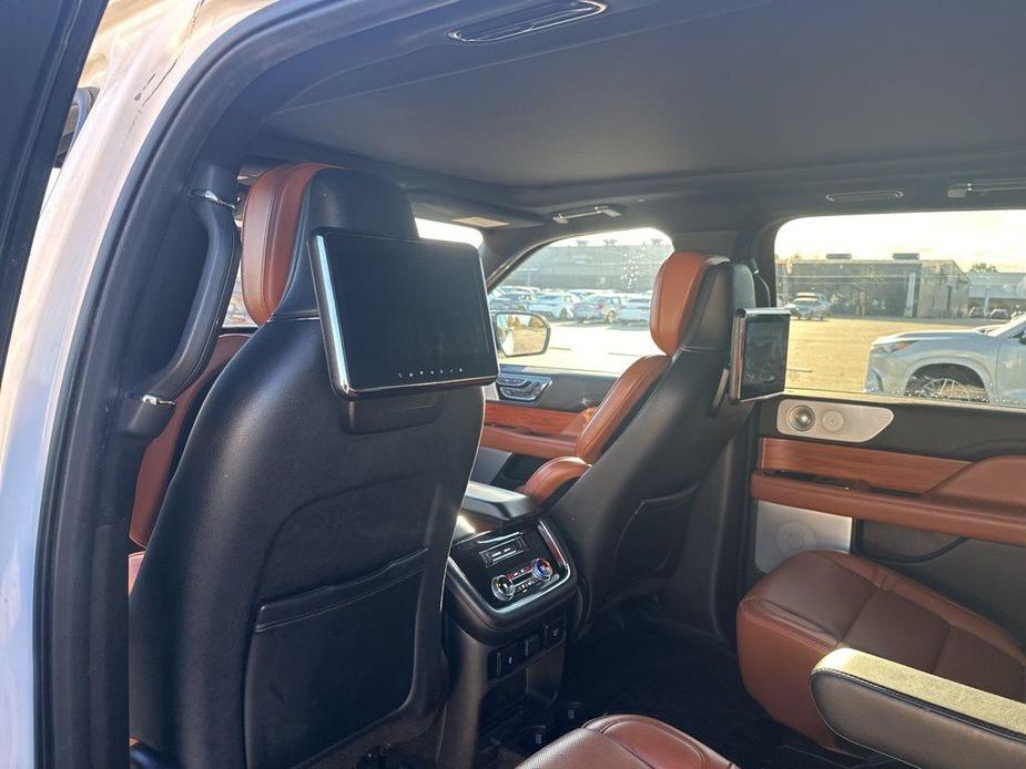 used 2019 Lincoln Navigator car, priced at $32,991