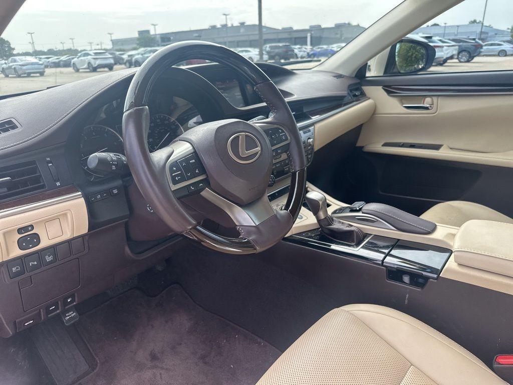 used 2018 Lexus ES 350 car, priced at $21,221