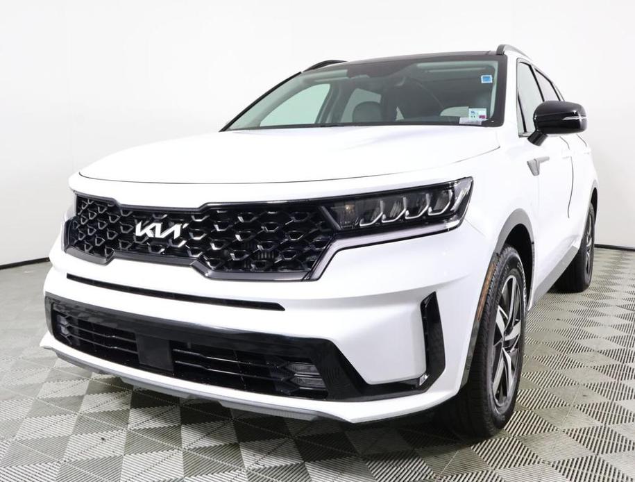 used 2022 Kia Sorento car, priced at $27,777