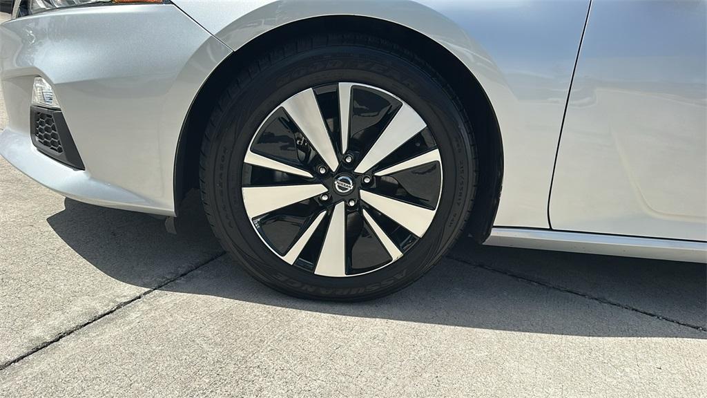 used 2022 Nissan Altima car, priced at $15,880