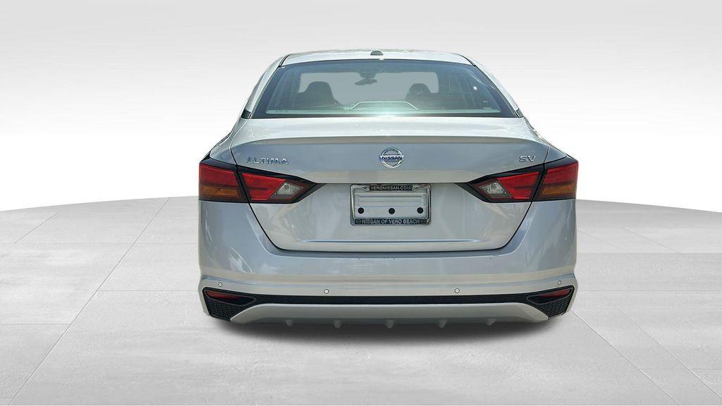 used 2022 Nissan Altima car, priced at $12,600
