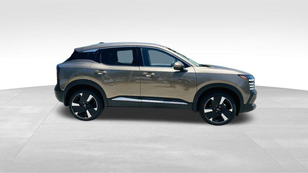 new 2025 Nissan Kicks car, priced at $27,094