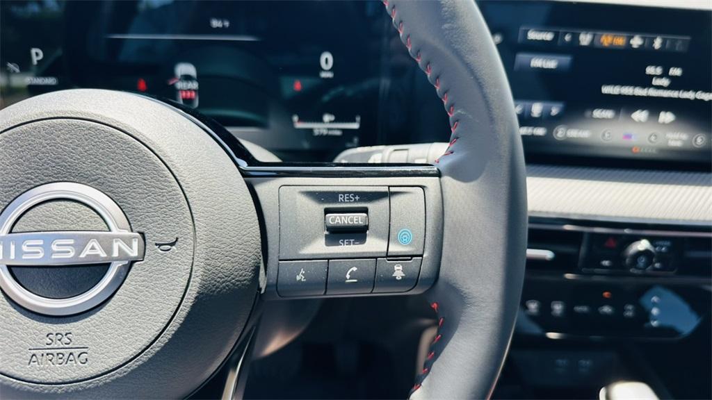 new 2025 Nissan Kicks car, priced at $29,294