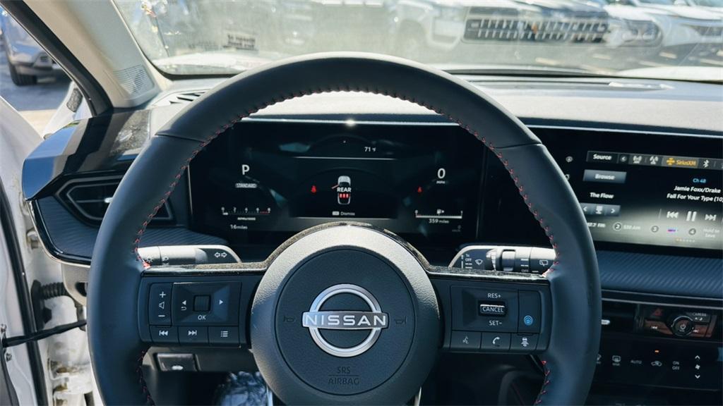 new 2025 Nissan Kicks car, priced at $28,237