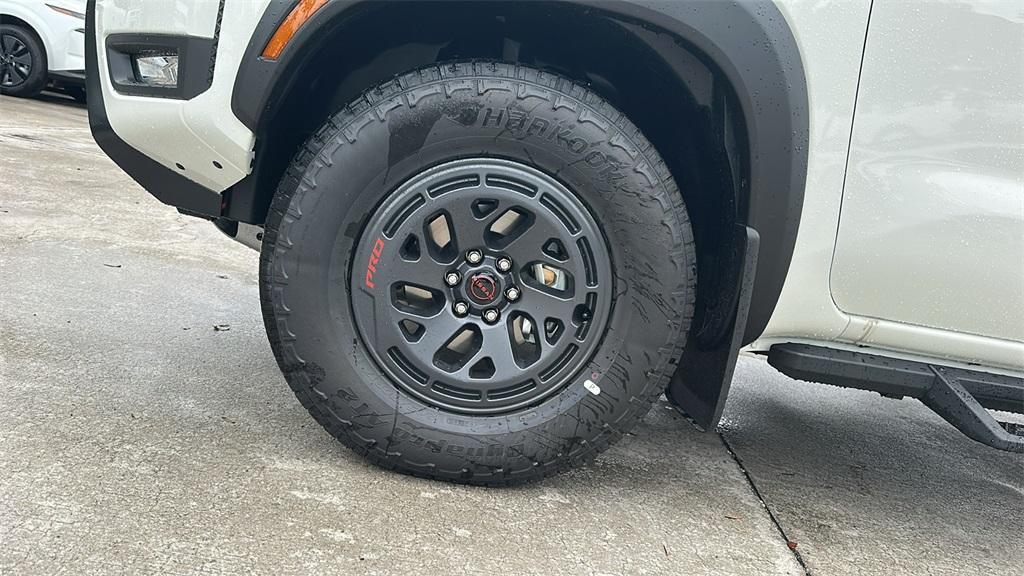 new 2025 Nissan Frontier car, priced at $45,763