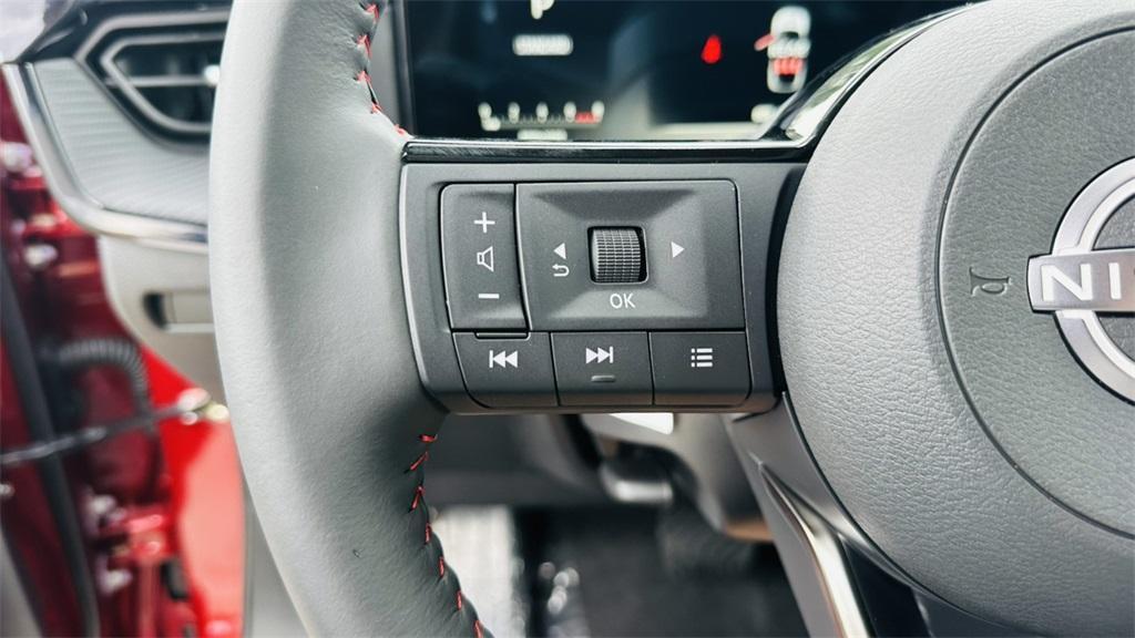new 2025 Nissan Kicks car, priced at $28,237