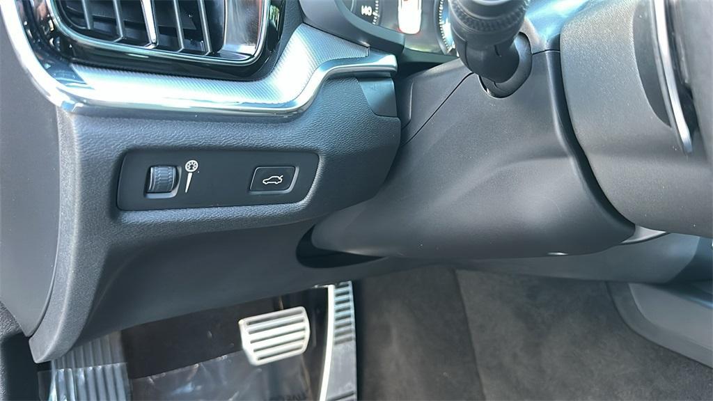 used 2020 Volvo S60 car, priced at $21,500