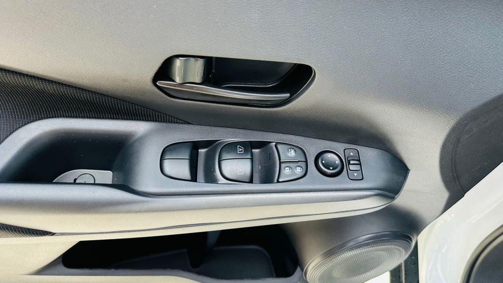 new 2025 Nissan Kicks Play car, priced at $22,147