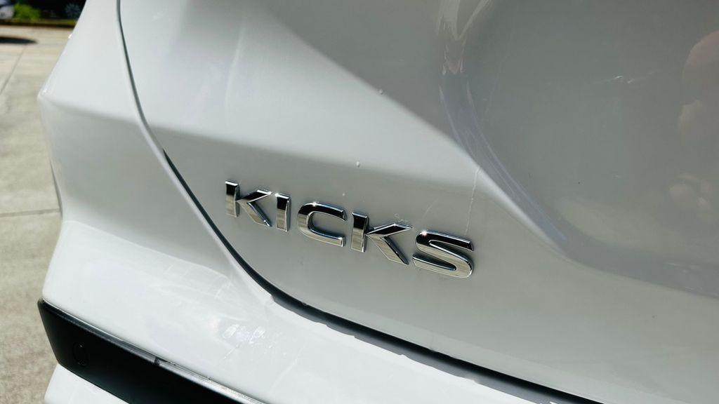 new 2025 Nissan Kicks Play car, priced at $22,147