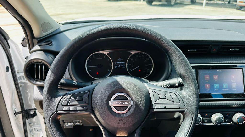 new 2025 Nissan Kicks Play car, priced at $22,147