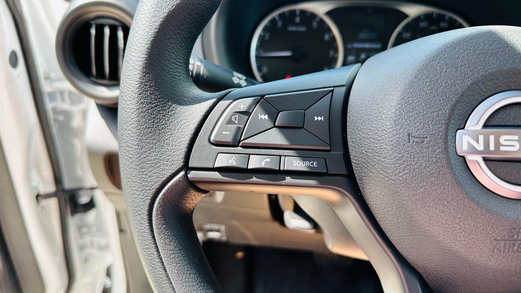 new 2025 Nissan Kicks Play car, priced at $22,147