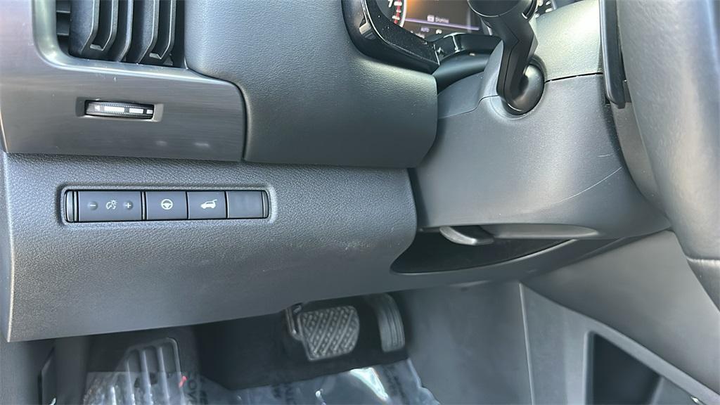 used 2022 Nissan Pathfinder car, priced at $27,688