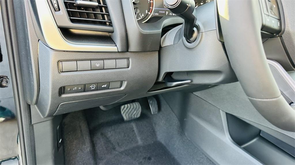 new 2025 Nissan Rogue car, priced at $32,477