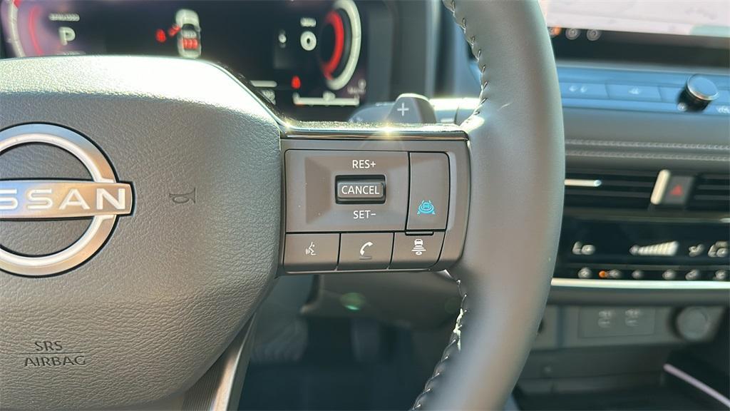 used 2025 Nissan Rogue car, priced at $32,899