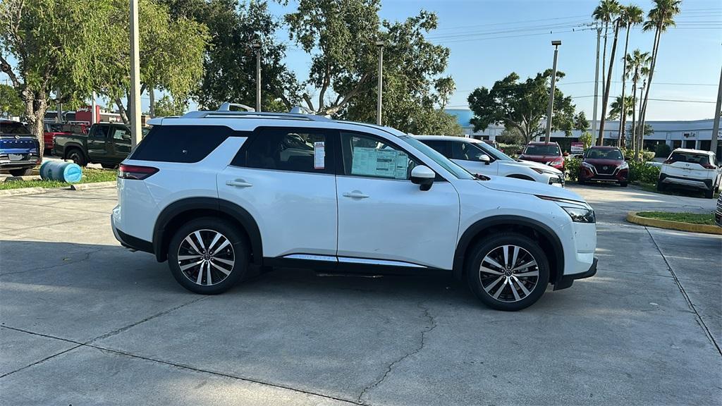 new 2025 Nissan Pathfinder car, priced at $49,129