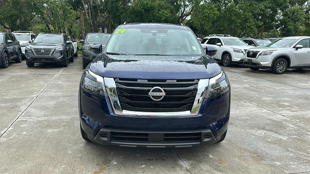 used 2024 Nissan Pathfinder car, priced at $32,000