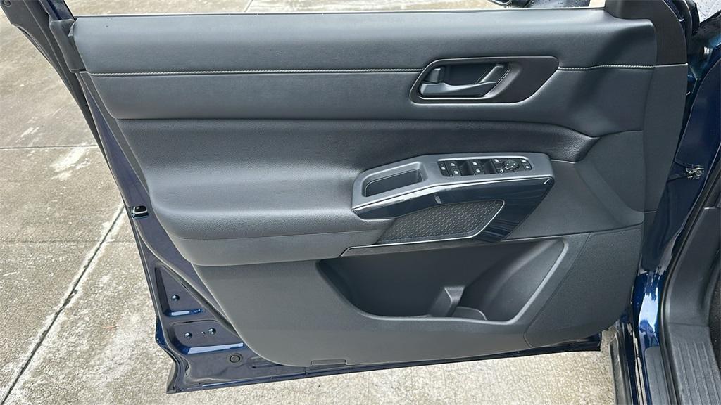 used 2024 Nissan Pathfinder car, priced at $32,000