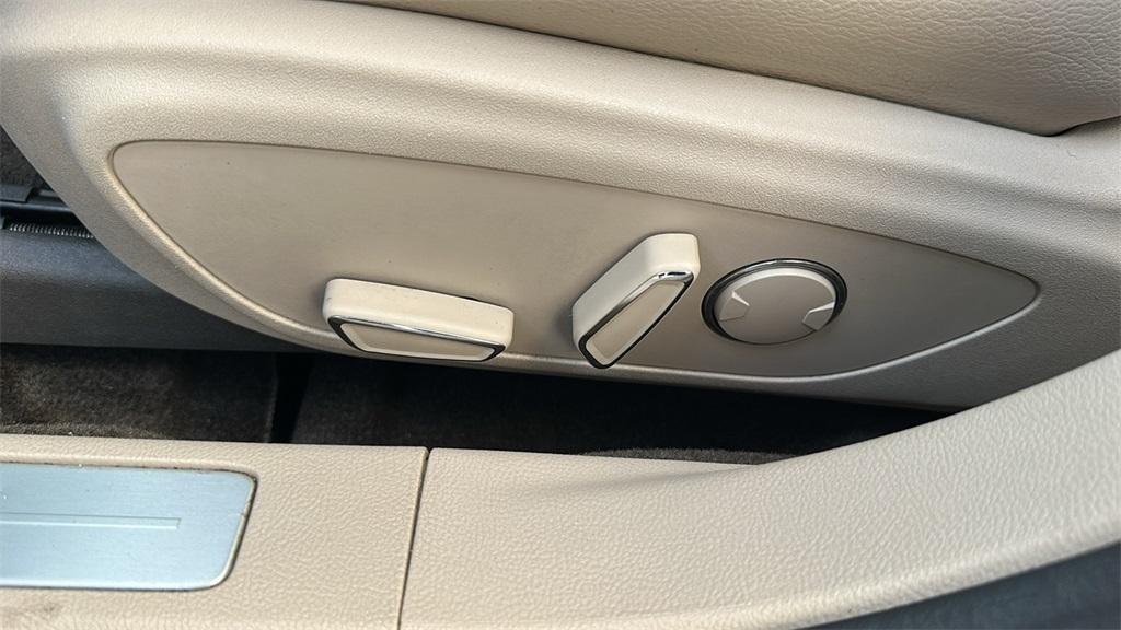 used 2016 Lincoln MKZ car, priced at $12,500