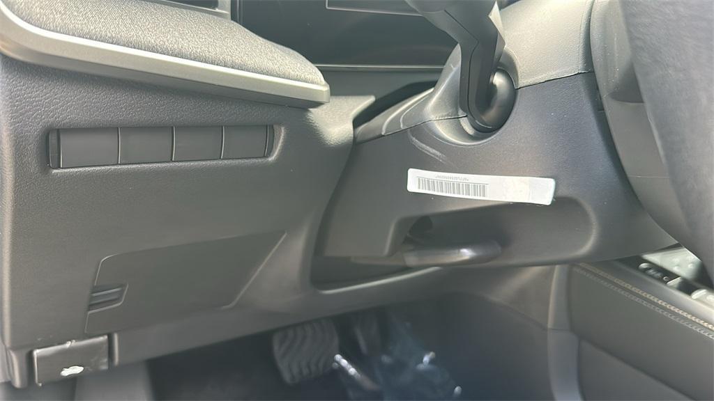 new 2025 Nissan Kicks car, priced at $26,957