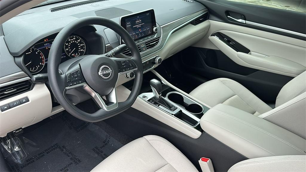 used 2023 Nissan Altima car, priced at $20,488