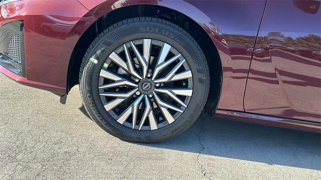 new 2025 Nissan Altima car, priced at $27,772
